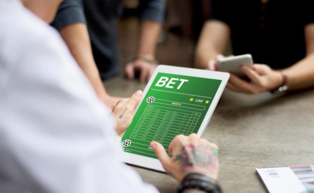 O crédito começou a cobrar a conta das bets